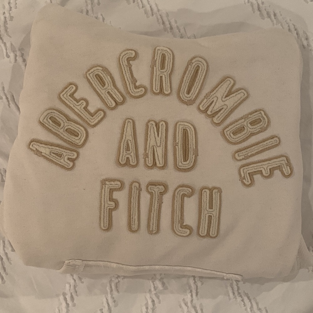 Vintage Abercrombie sweatshirt. Size Medium. Cream color.